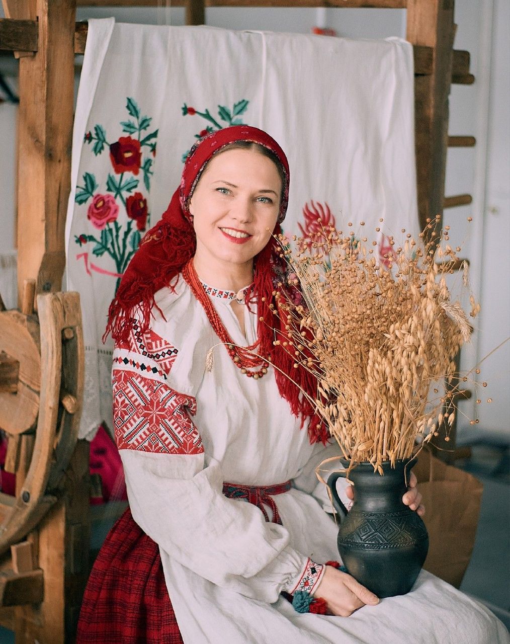 Women in Slavic costumes in Kolhapur