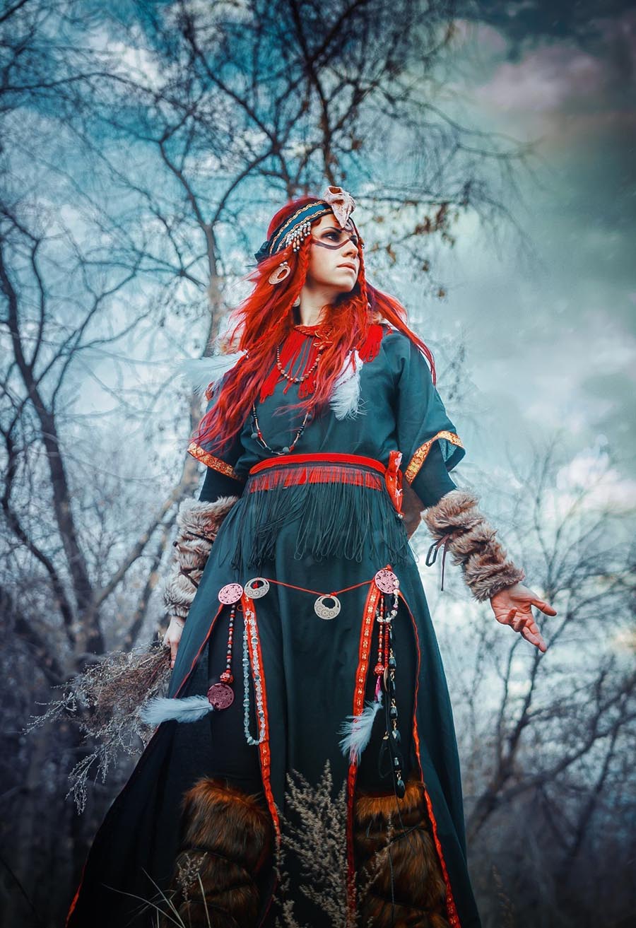 Girls in Slavic costumes underwear in Kolhapur